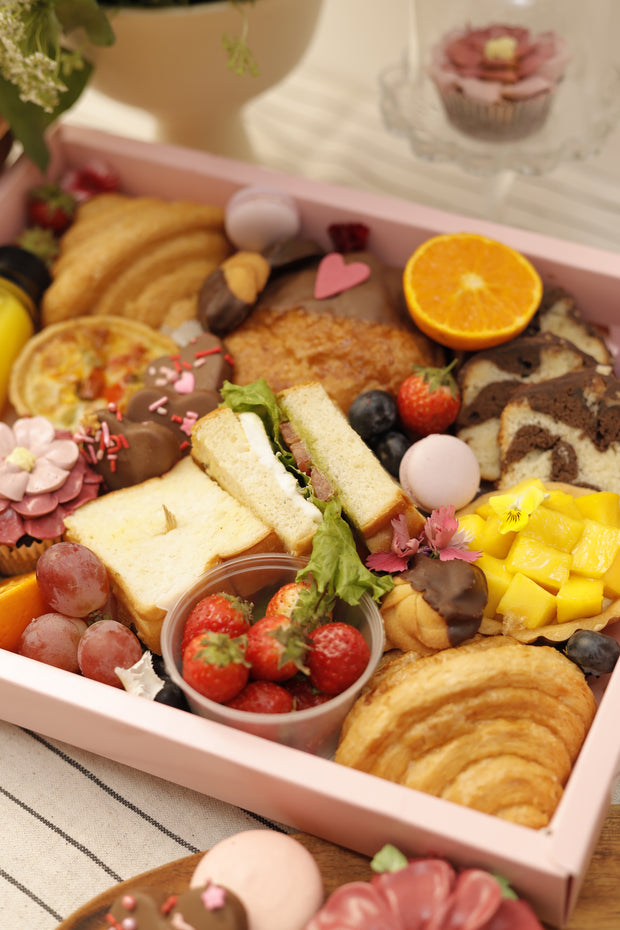 Breakfast tray