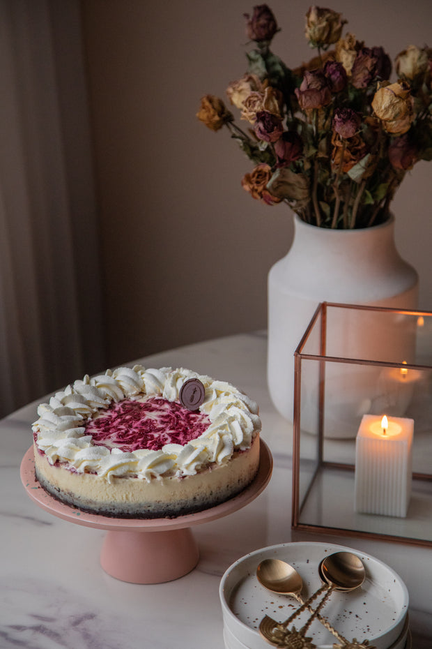 White chocolate raspberry Cheesecake