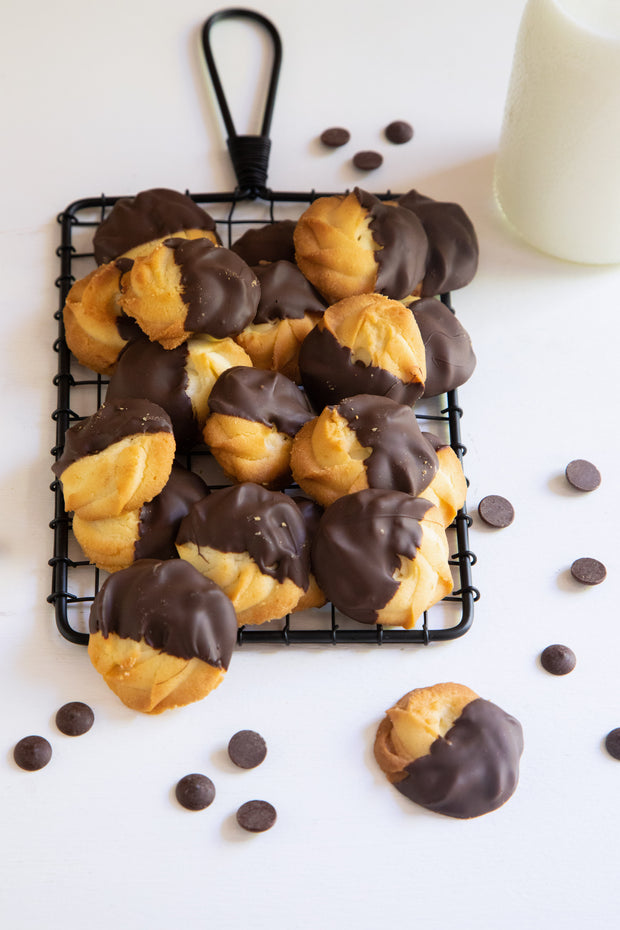 Chocolate dipped butter cookies
